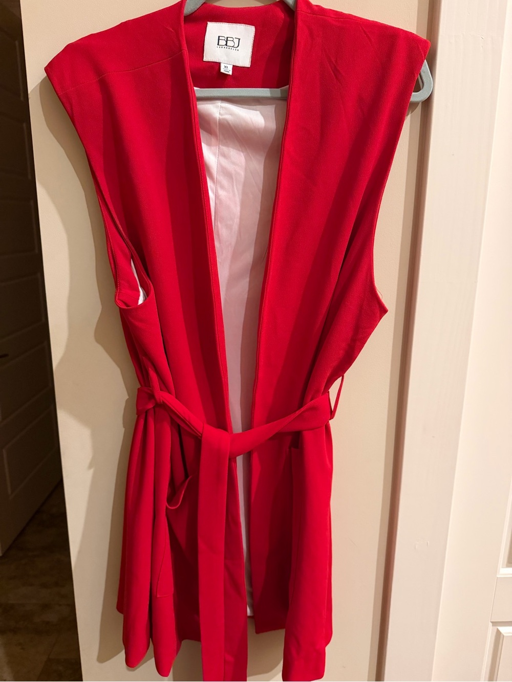 BBJ Los Angeles Women’s Red Sleeveless vest with Tie Waist